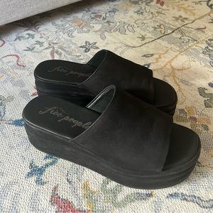 Free People Platform Slide